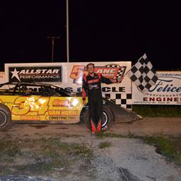 Vochaska &amp; Mielke Headline Victories at Winston Speedway