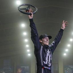 Oklahoma&#39;s Hank Davis Pulls Off The Upset On Warren CAT Qualifying Night!