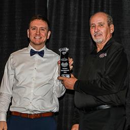 Lucas Oil Speedway Champions Spotlight: Early adversity fails to slow Modified champ Middaugh