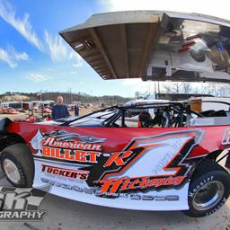 Hickman Lands Top Five Finsih in SAS Finale