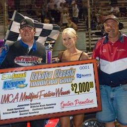 Grabouski gets second Dakota Tour win on record-smashing night at Mandan