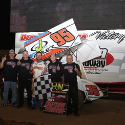 Hartlaub Back in Victory Lane, Posts Three Top-5’s