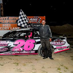 Loomis Wins Big at Tri-City Motor Speedway