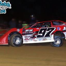 Cade Dillard attends World of Outlaws doubleheader at Thunder Mountain