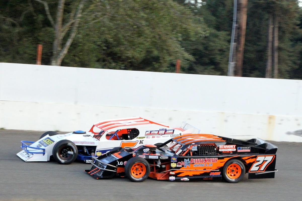 North State Modifieds The Feature Attraction At RAR Saturday Night