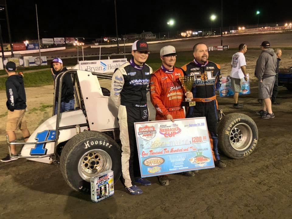JASON MARTIN THRILLS CROWD WITH RIM-RIDING DISPLAY FROM 17TH-TO-1ST AT EAGLE!