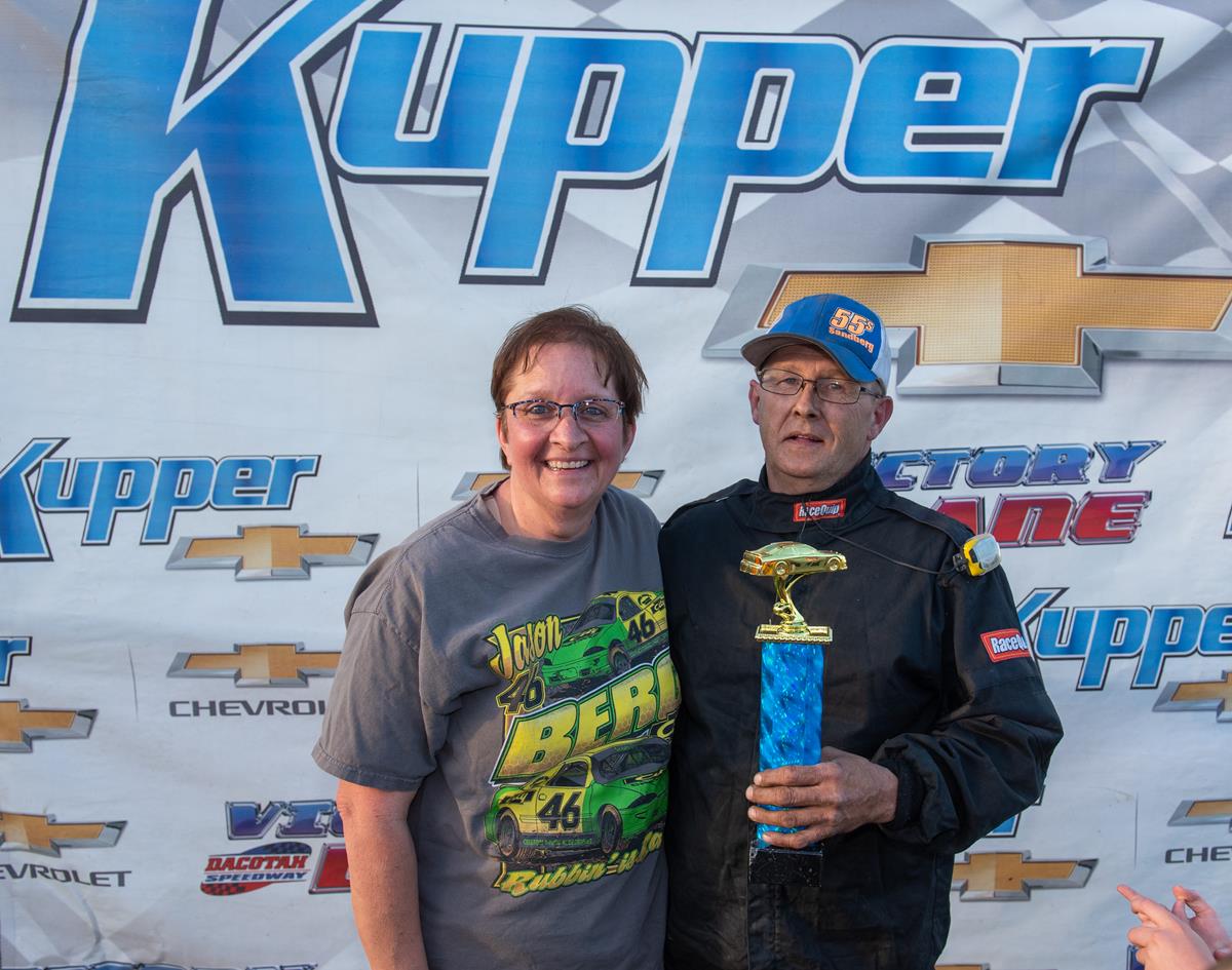SANDBERG COASTS TO FIRST CAREER IMCA SPORT COMPACT VICTORY
