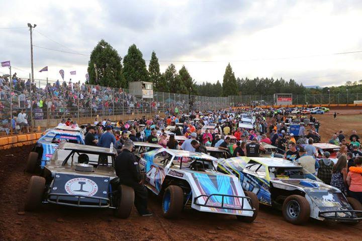Sunset Speedway Park Hosts August 12th Drivers Appreciation Night