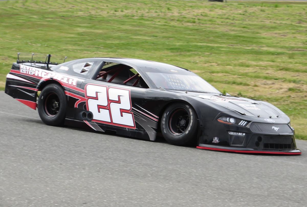 Miller Earns $3,000 Rhododendron 100 Victory