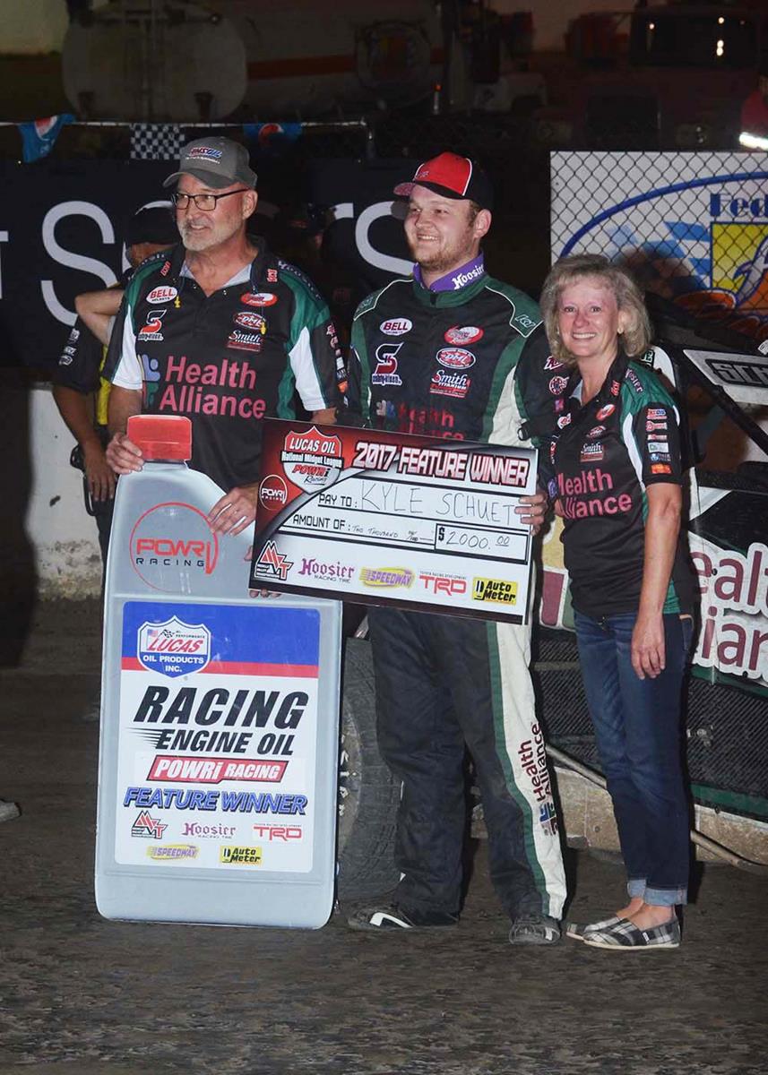 Schuett scores big career first POWRi win at I-55 Raceway