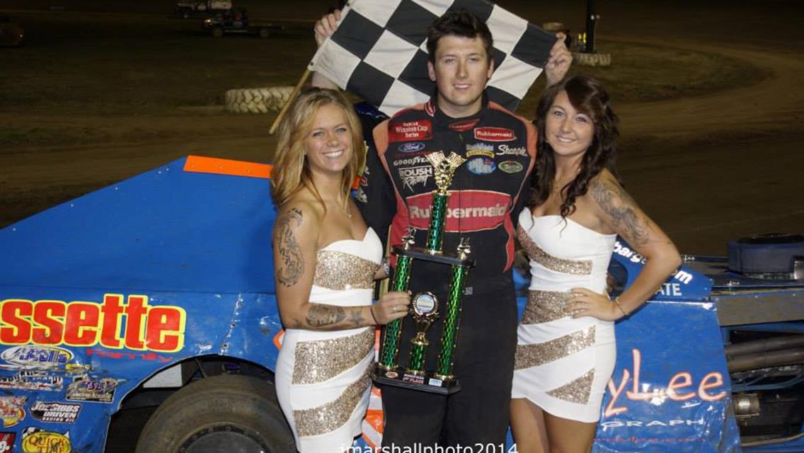 Winebarger Picks Up Modified Win on Outlaw Night!