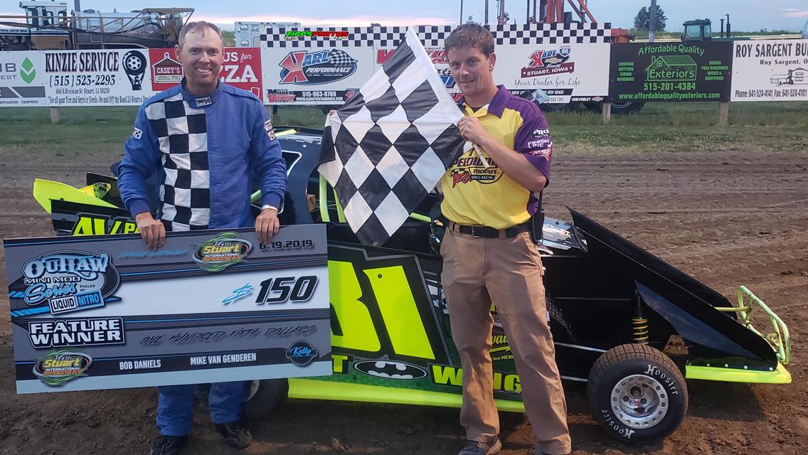 Daniels Takes Stock Car Thriller