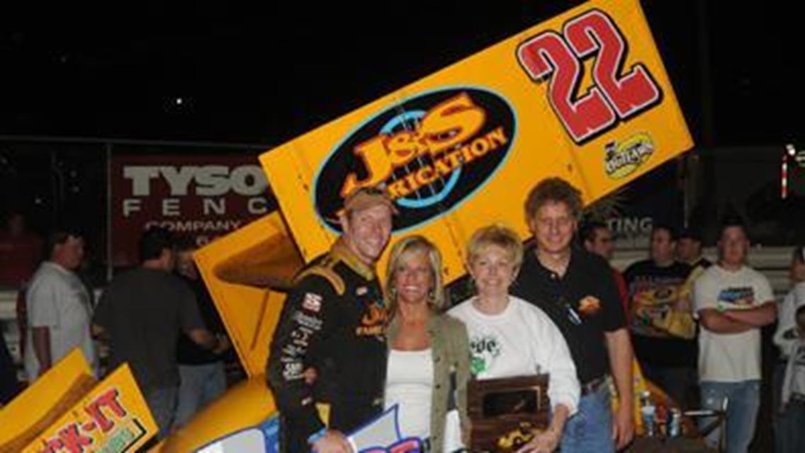 Two in a Row for Hodnett with the World of Outlaws