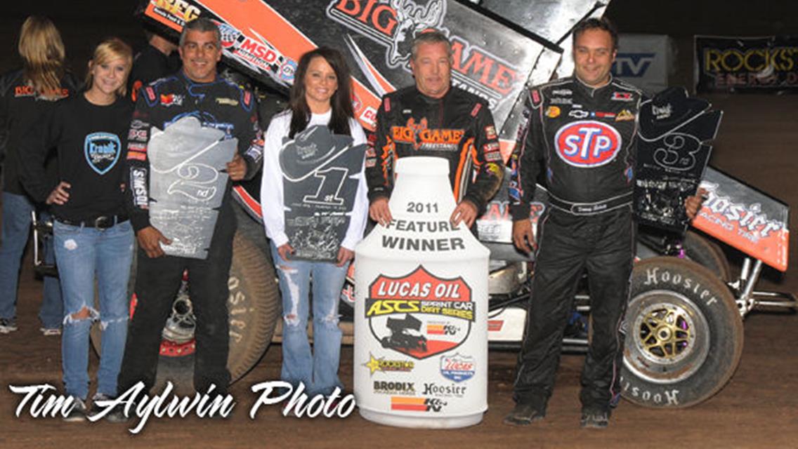 Thursday night's Lucas Oil ASCS presented by K&N Filters National winner Sammy Swindell is joined by runner-up Johnny Herrera (left) and third-place Donny Schatz (right) after topping the opening night of the 44th Annual Kronik Energy Drink Western Wold Championships at Tucson's USA Raceway. (Tim Aylwin photo)