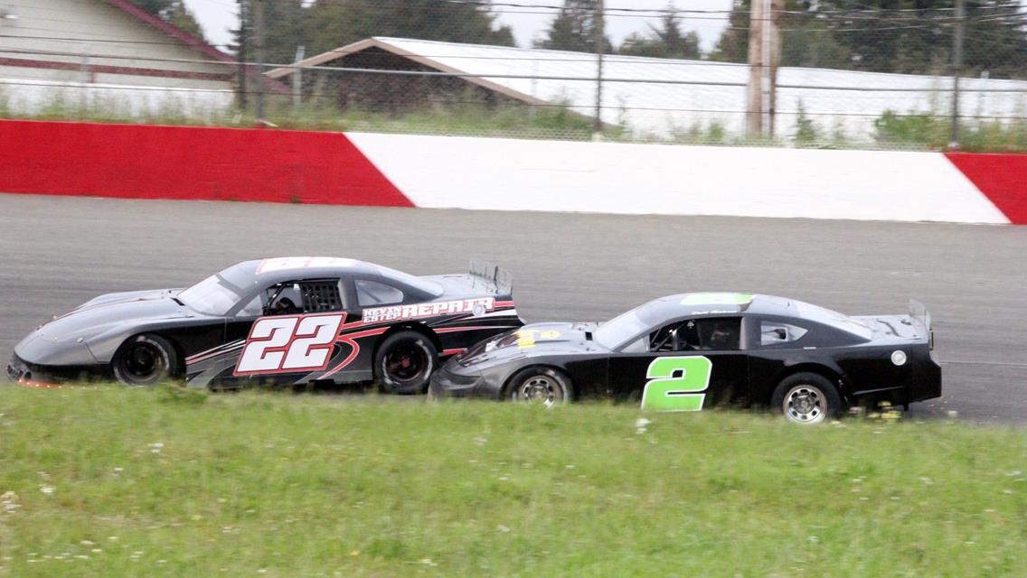 Henderson Overcomes Late Race Caution To Win