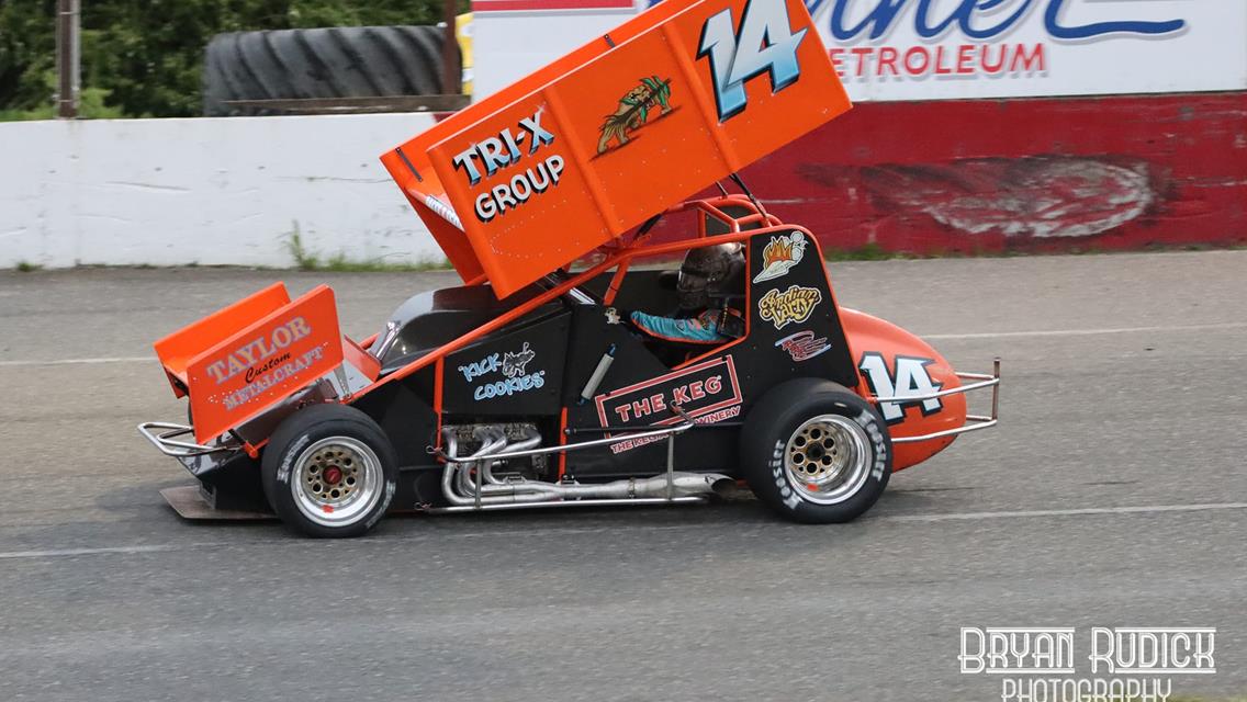 Willison Sets New Track Record, Wins $10K Winged Sprint Race