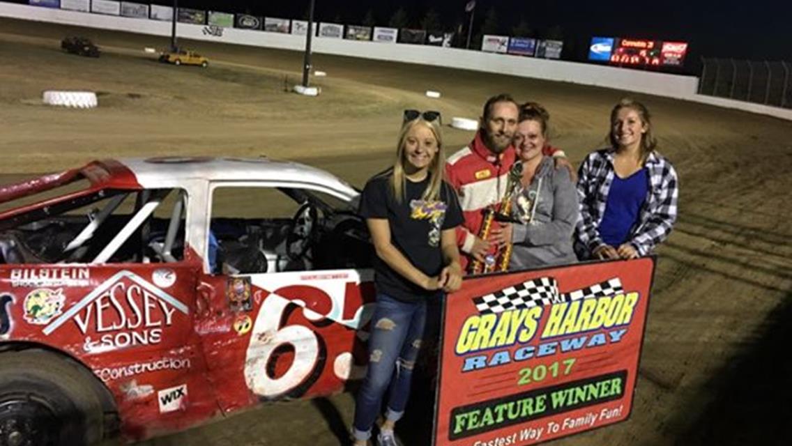 Rayton, Briggs Jr and Foster Win In Front of Huge Crowd!