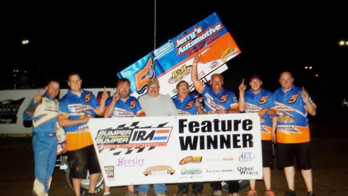 JEREMY SCHULTZ TOPS BUMPER TO BUMPER IRA OUT SPRINTS IN WILMOT THRILLER!