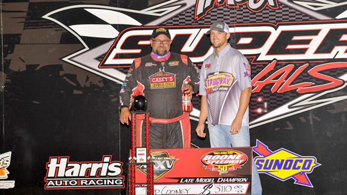 Cooney posts Late Model victory at IMCA Super Nationals