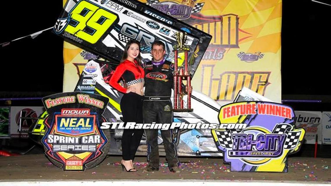 Brady Bacon – Win with MOWA Caps Gold Crown Weekend!