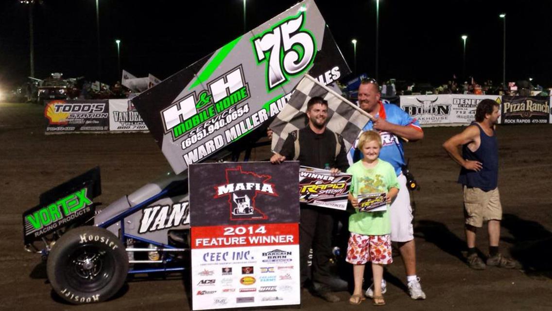 Barber makes it 9 winners in 9 races for Minnesota Mafia
