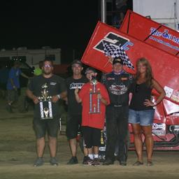 Wayne Johnson Jets to Sprint Invaders Dubuque County Fair Win
