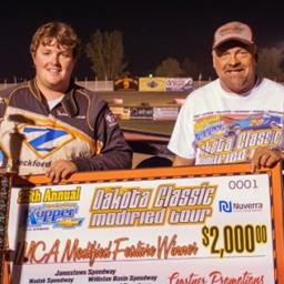 Grabouski gets ‘huge win’ in Dakota Tour show at Williston - See more at: http://modfury.com/2014/07/09/grabouski-gets-huge-win-in-dakota-tour-show-at