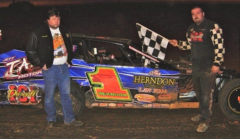 Atwood Outlaw Herndon captures Rislone USCS season-opener at Checkered Flag